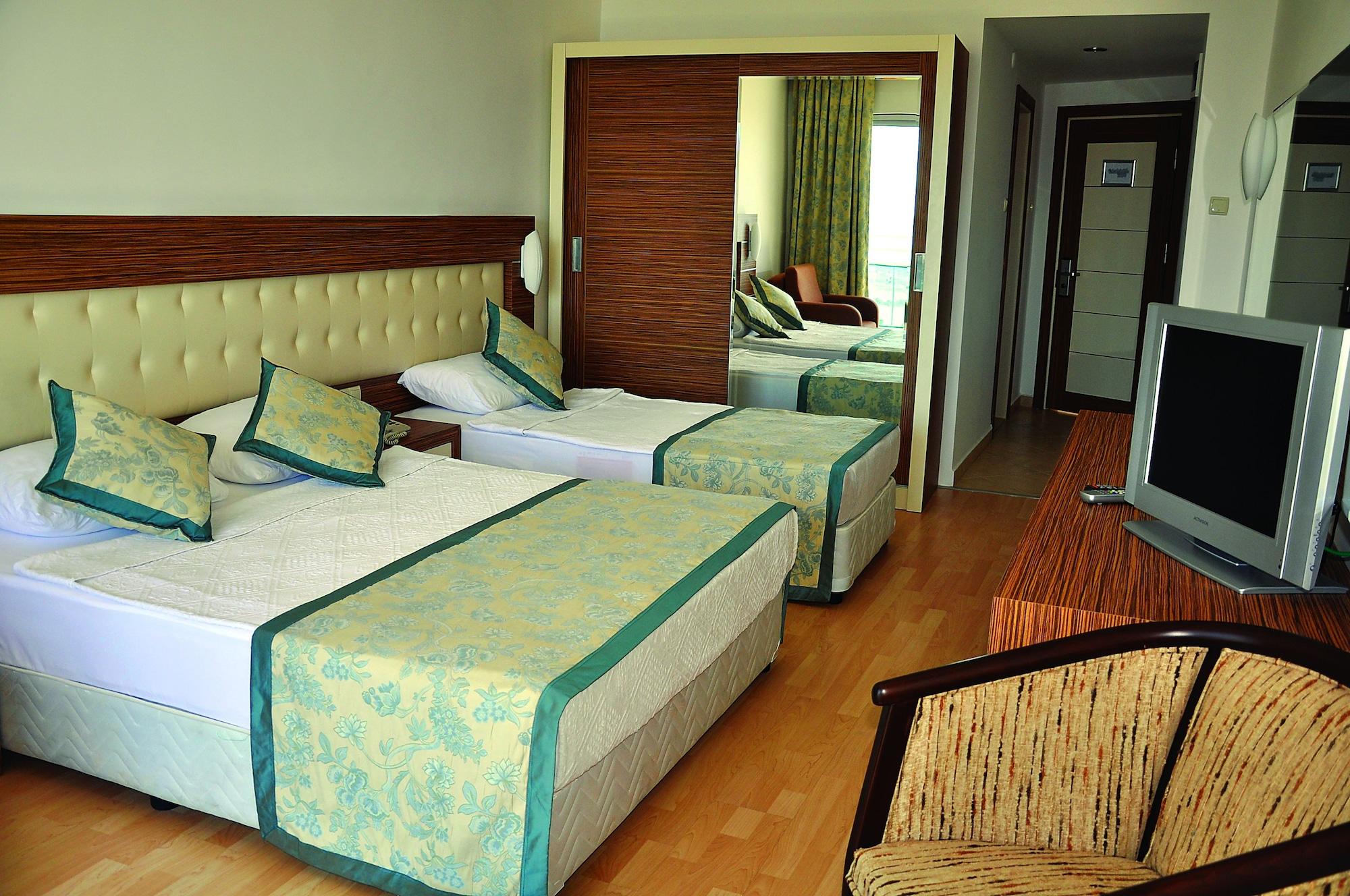 Blue Diamond Alya Otel 4*